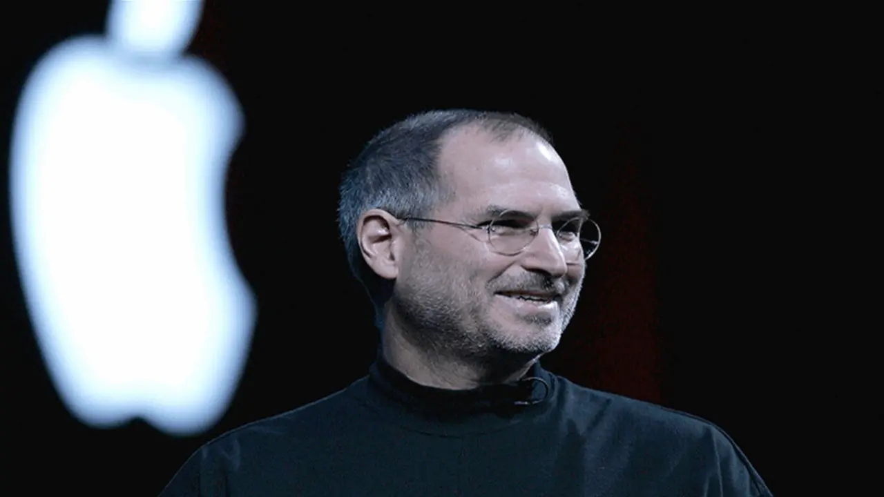 إصدار نسخة فاخرة من هاتف آيفون تحمل توقيع وإرث ستيف جوبز